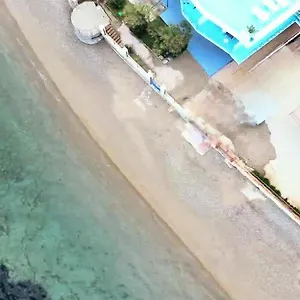 Blue Life, Sea-luxury On The Between Palermo And Cefalu' Guest house